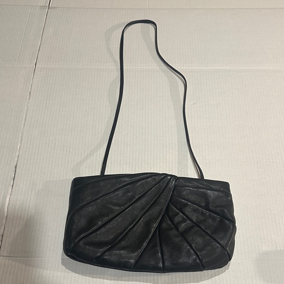 brio! Handbags - Vintage Brio! Pleated clutch or crossbody Elegant Black Leather Bag pops open